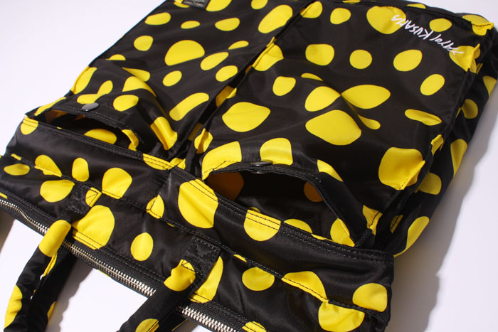 あのおなじみの水玉柄がのバッグに！──「XLARGE® × 草間彌生