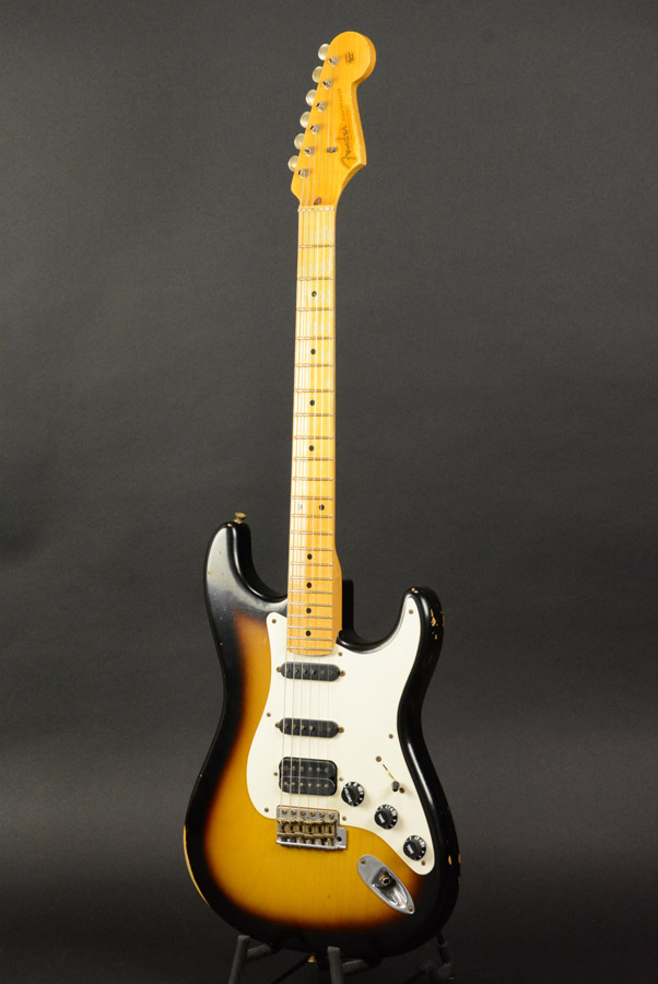 Fender Custom Shop】渋い!!なんとなく侍感を漂わせる“1956