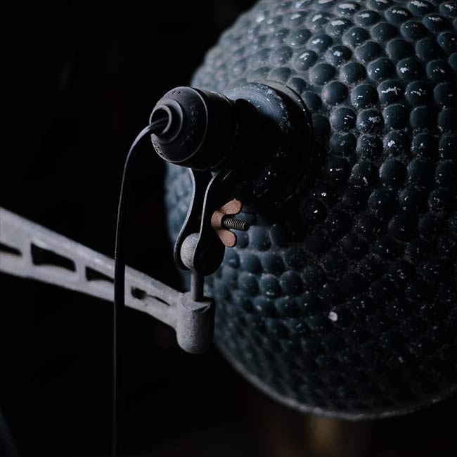 四連のスポットライト – zakka store towi