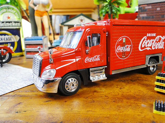 楽天市場】コカ・コーラ ヴィバレッジデリバリートラック 2