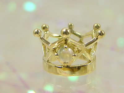 楽天市場】刻印できるクラウンベビーリングK18イエローゴールド[ムーン