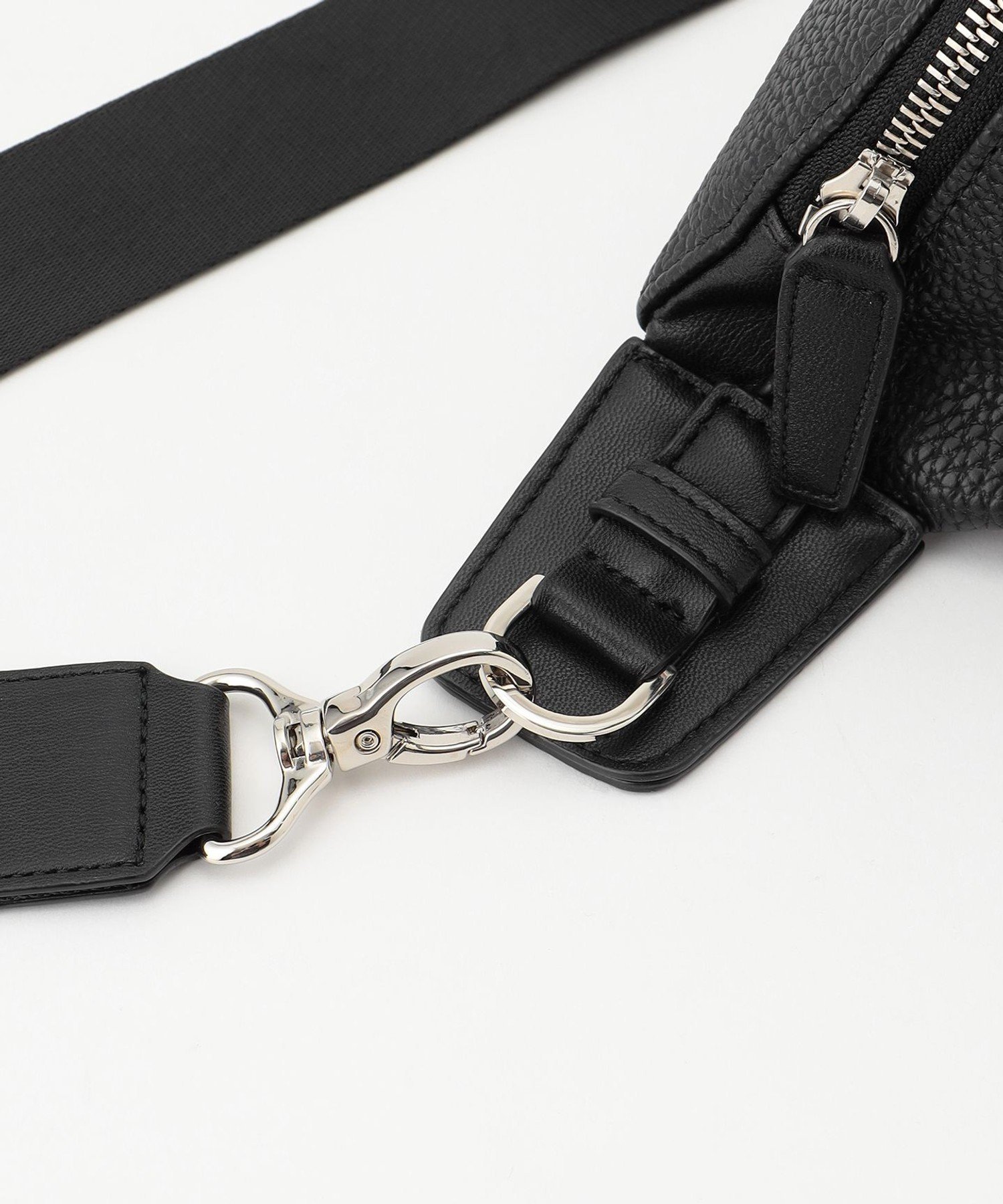 JOSEPH HOMME｜シンセティックシュリンクレザー ボディバッグ