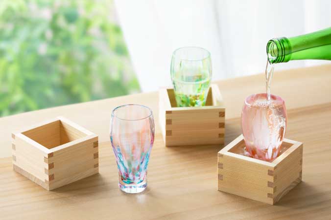 枡酒杯 風の香・花めぐり［12月］ | シリーズ | ハンドメイドガラスの