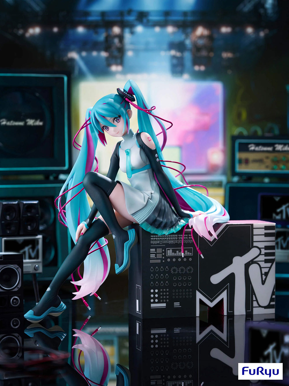 初音ミク×MTV 1/7スケールフィギュア【AMU-FNX913:4580736409132