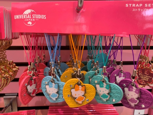 USJ限定ハローキティグッズ2019】コップ、お菓子、ぬいぐるみ