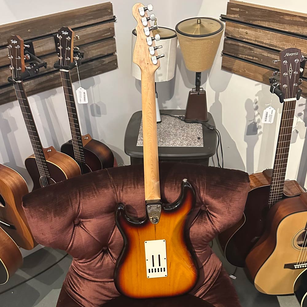 G&L George Fullerton Signature Strat Electric Guitar w/ Case (Pre