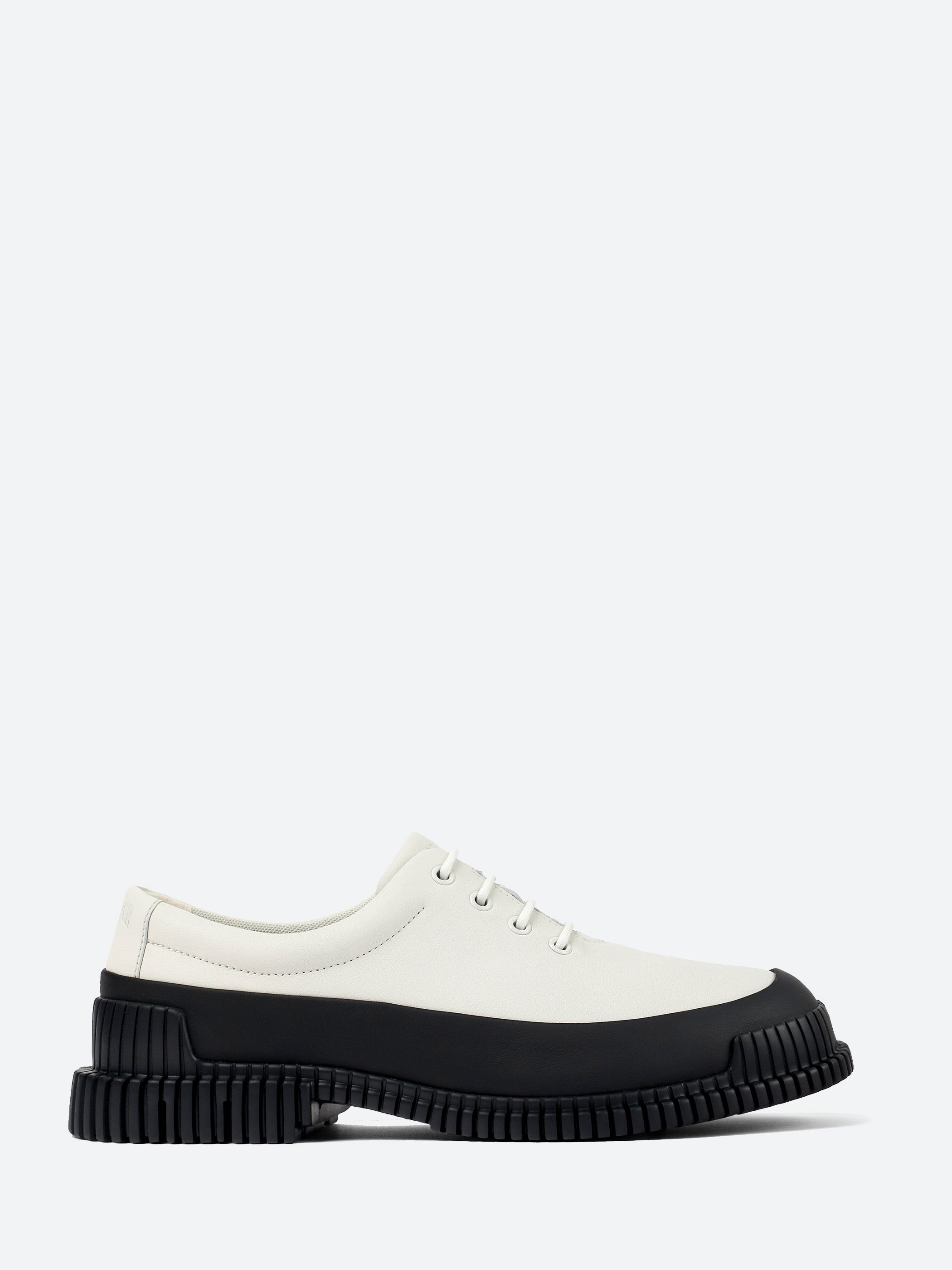 Camper - Pix Lace-Up Shoes in White and Black – gravitypope