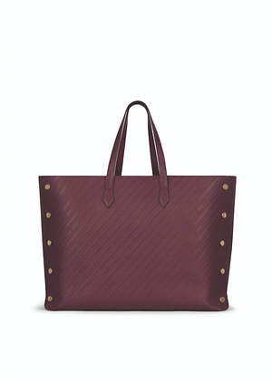 ジバンシィの新シグニチャーバッグ「ボンド」スタッズボタンを配した