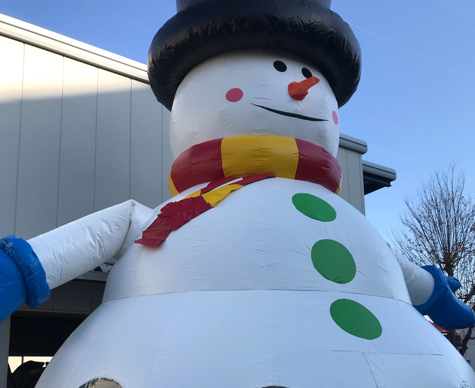 ふわふわ ゆきだるま - 株式会社 ファースト・ニュー｜イベント遊具の