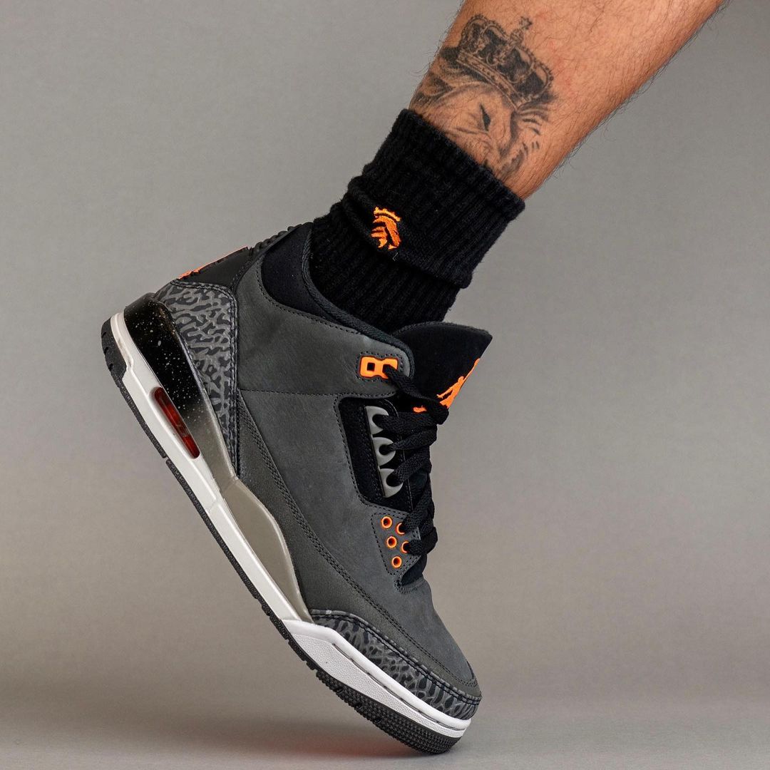 国内 11/25 発売】ナイキ エア ジョーダン 3 レトロ “フィアーパック