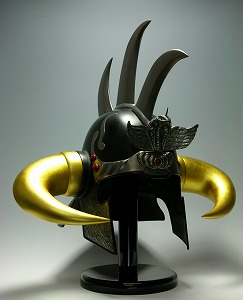 北斗の拳」ラオウの兜を忠実に再現: J-CAST トレンド【全文表示】