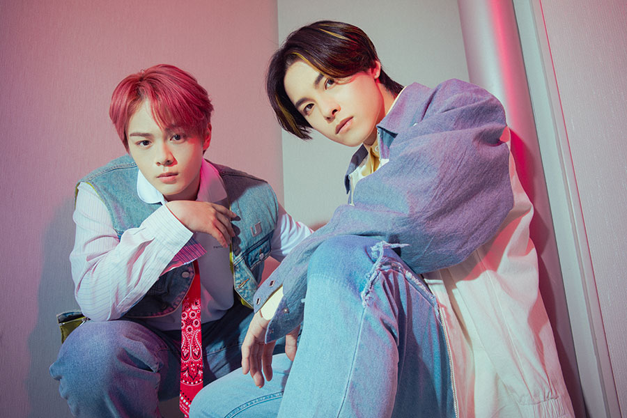 JO1・川西拓実×鶴房汐恩、デビュー2年で見えた互いの強み | Lmaga.jp