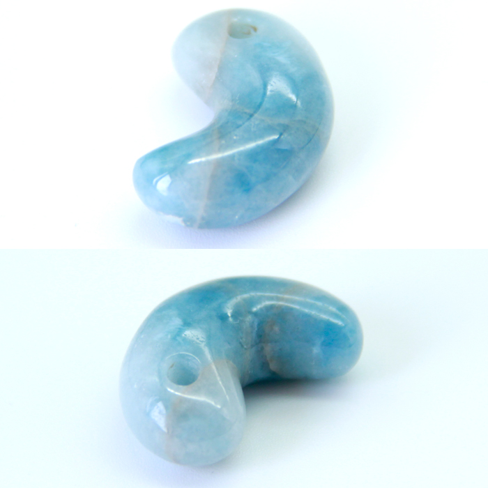 糸魚川ブルー翡翠勾玉 三種の神器 八尺瓊勾玉