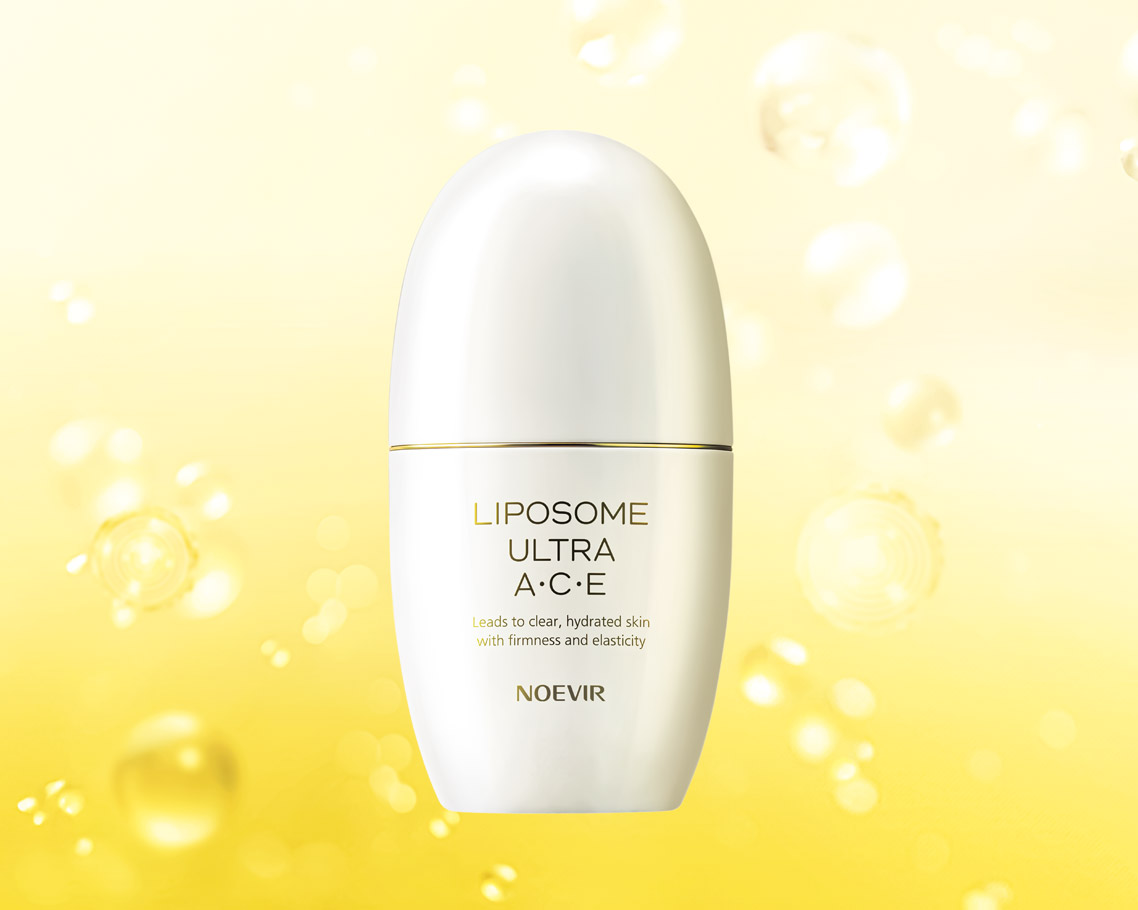 ビタミンACEと植物エキスを配合し、ノエビアが独自に開発した多重層