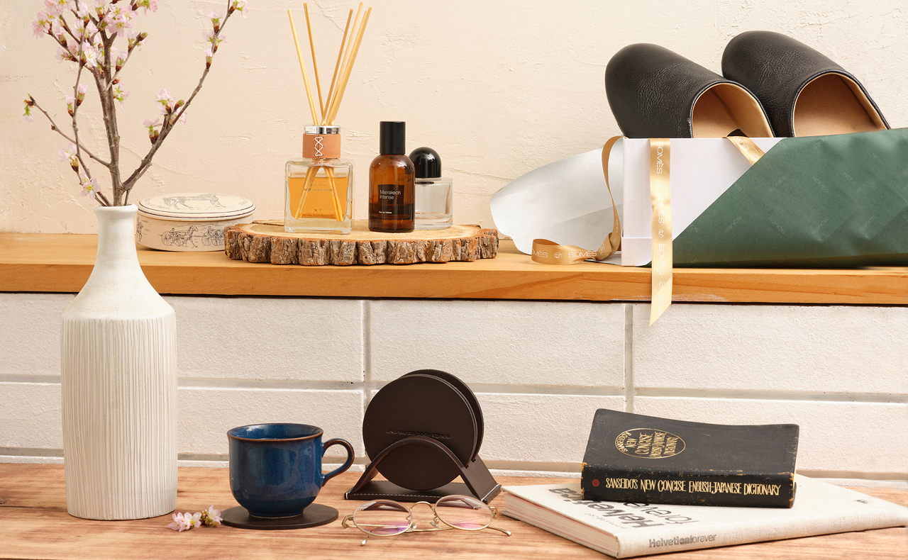 シーン別｜ソメスの革製品で、新生活のお祝いを | ソメスサドル【日本