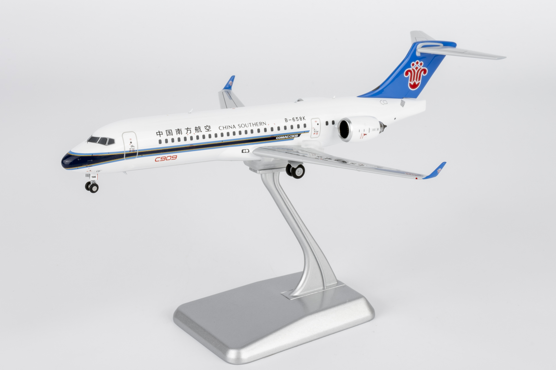 ScaleModelStore.com :: NG Models 1:200 - 24189 - China Southern