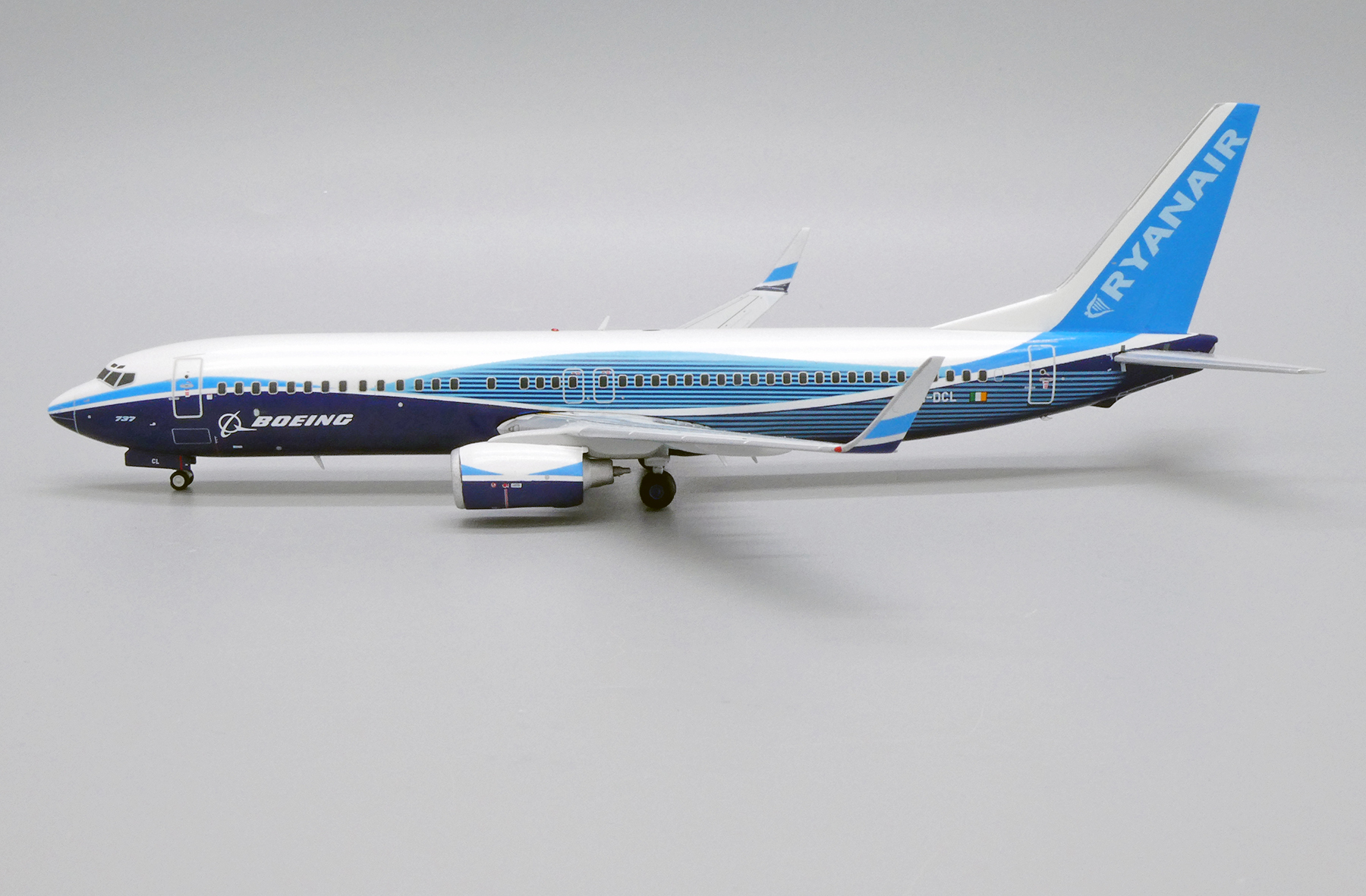 ScaleModelStore.com :: JC Wings 1:200 - XX2498 - Ryanair Boeing