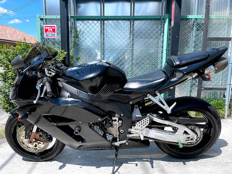 HONDA CBR1000RR SC57 逆車 – 京都のバイクショップSPEC-M（スペック