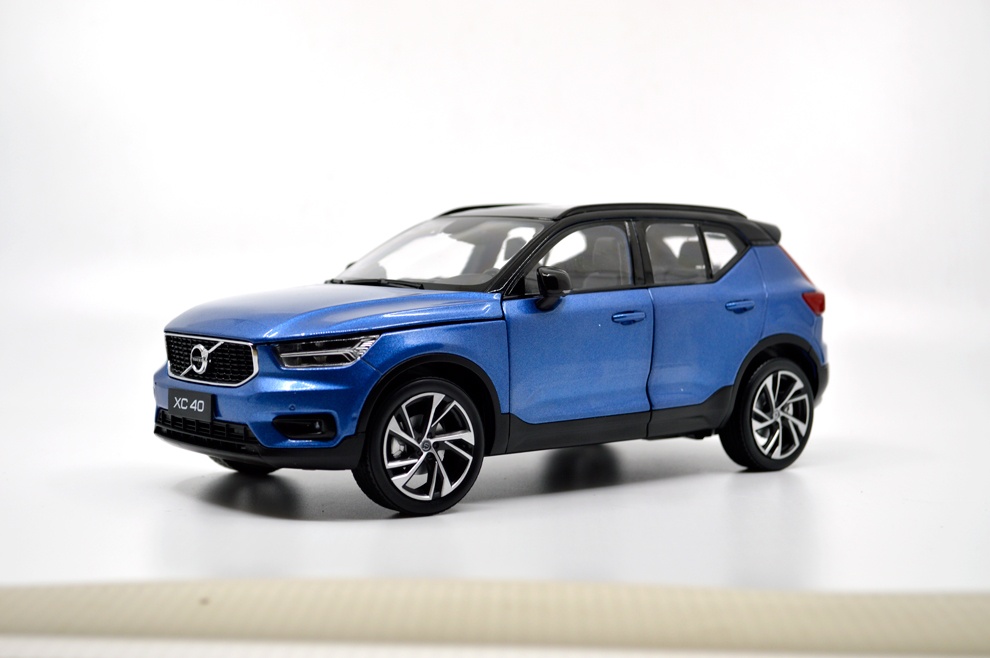 1:18 Volvo XC40 Diecast Model Car - Paudi Model | High Quality