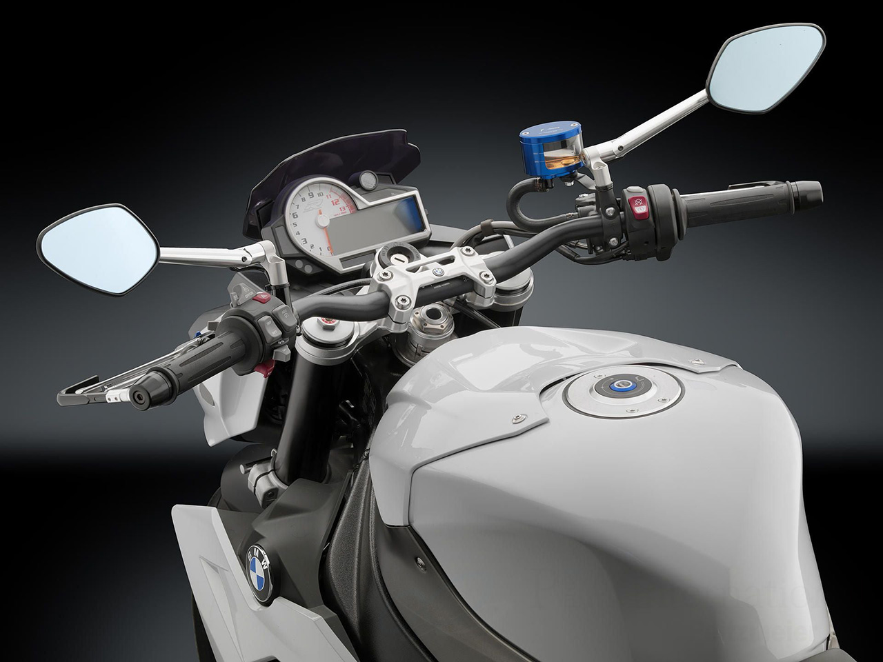 リゾマ ストリートファイターV4 / Streetfighter V4