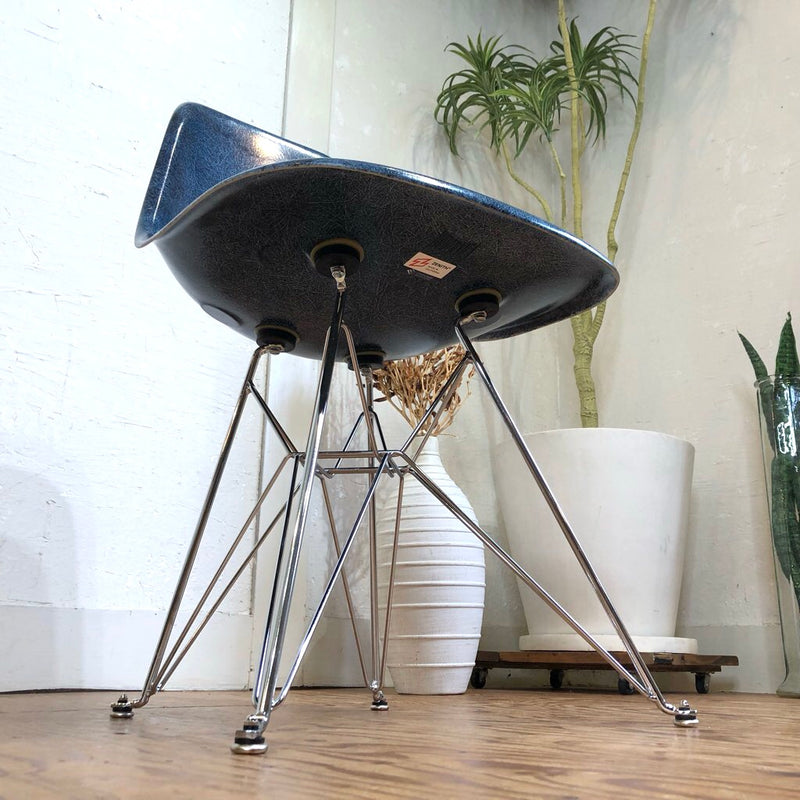 MODERNICA(モダニカ)社 イームズシェル ファイバー ケーススタディ