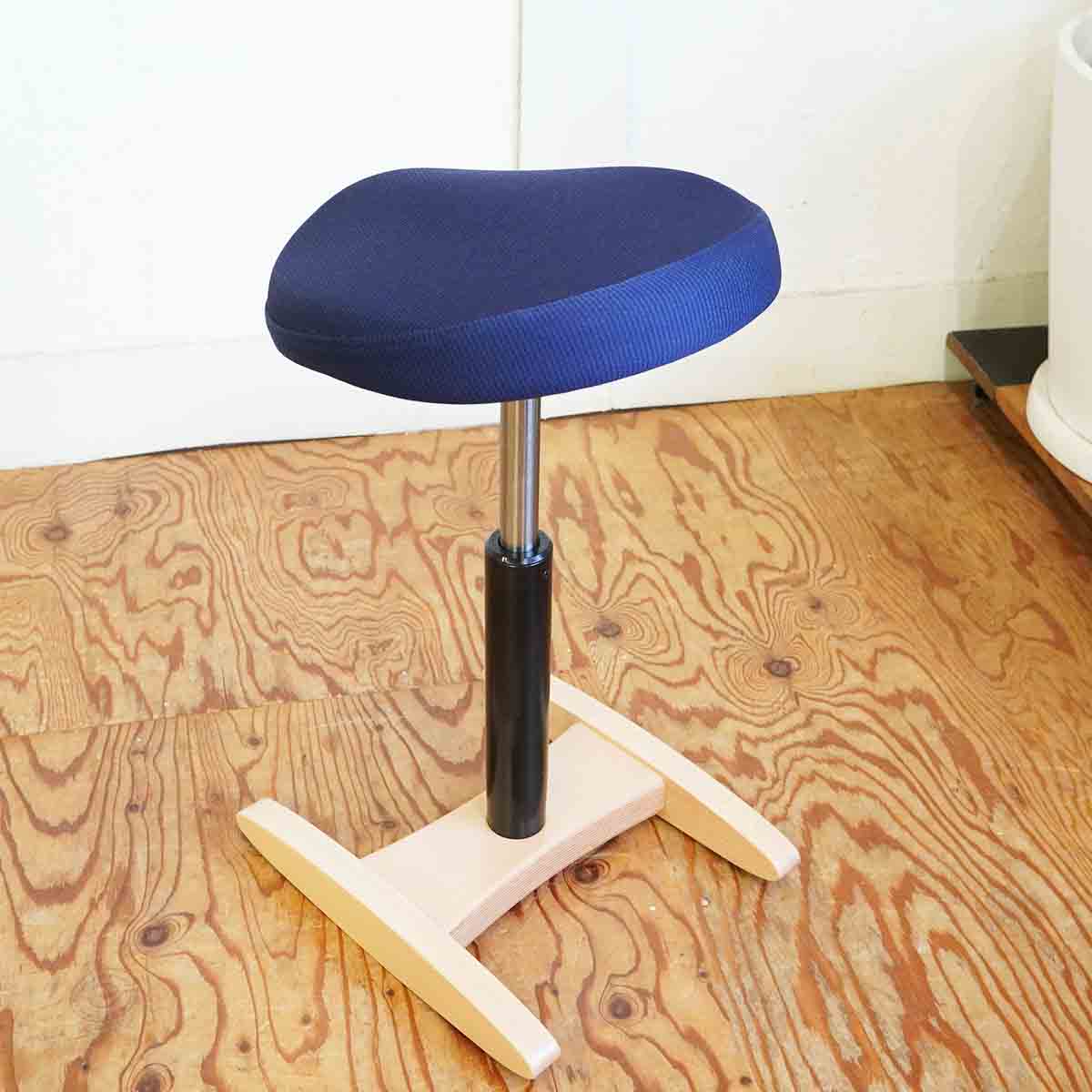 バランスラボ バランスシナジー チェア ラウンドシート 腰痛対策