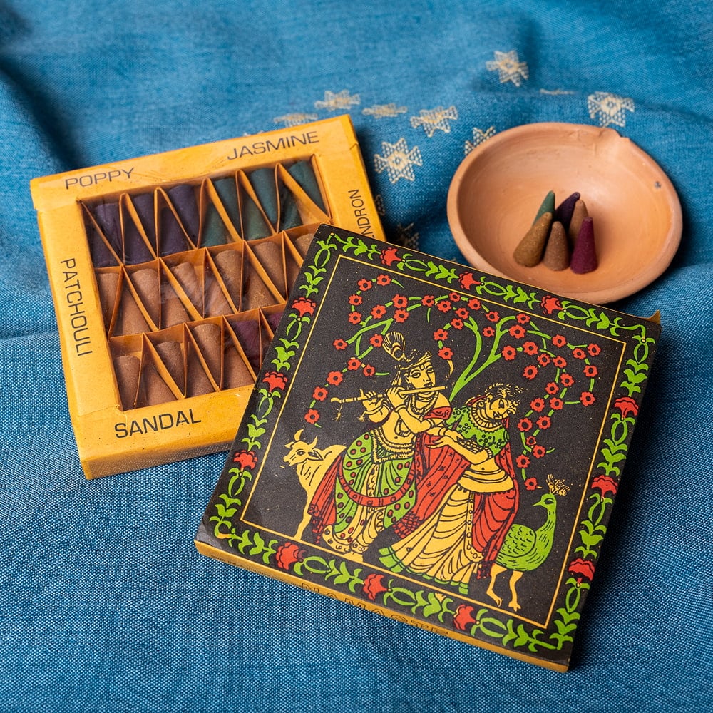 深い愛の象徴 クリシュナのお香 NAMASTE香 〔6種の香り 36個入り