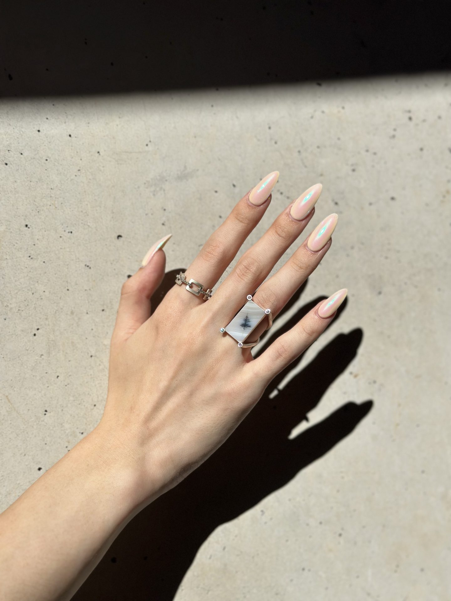 アドリンヒュー】インパクトある石に程よい抜け感を by PR RENさん