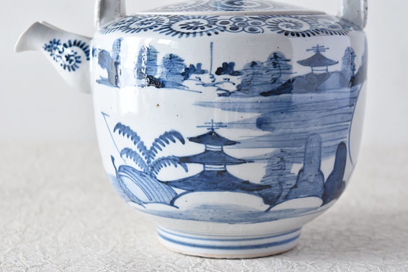 古伊万里 染付 蛸唐草風景 銚子 - 生活骨董と古布のアンティーク