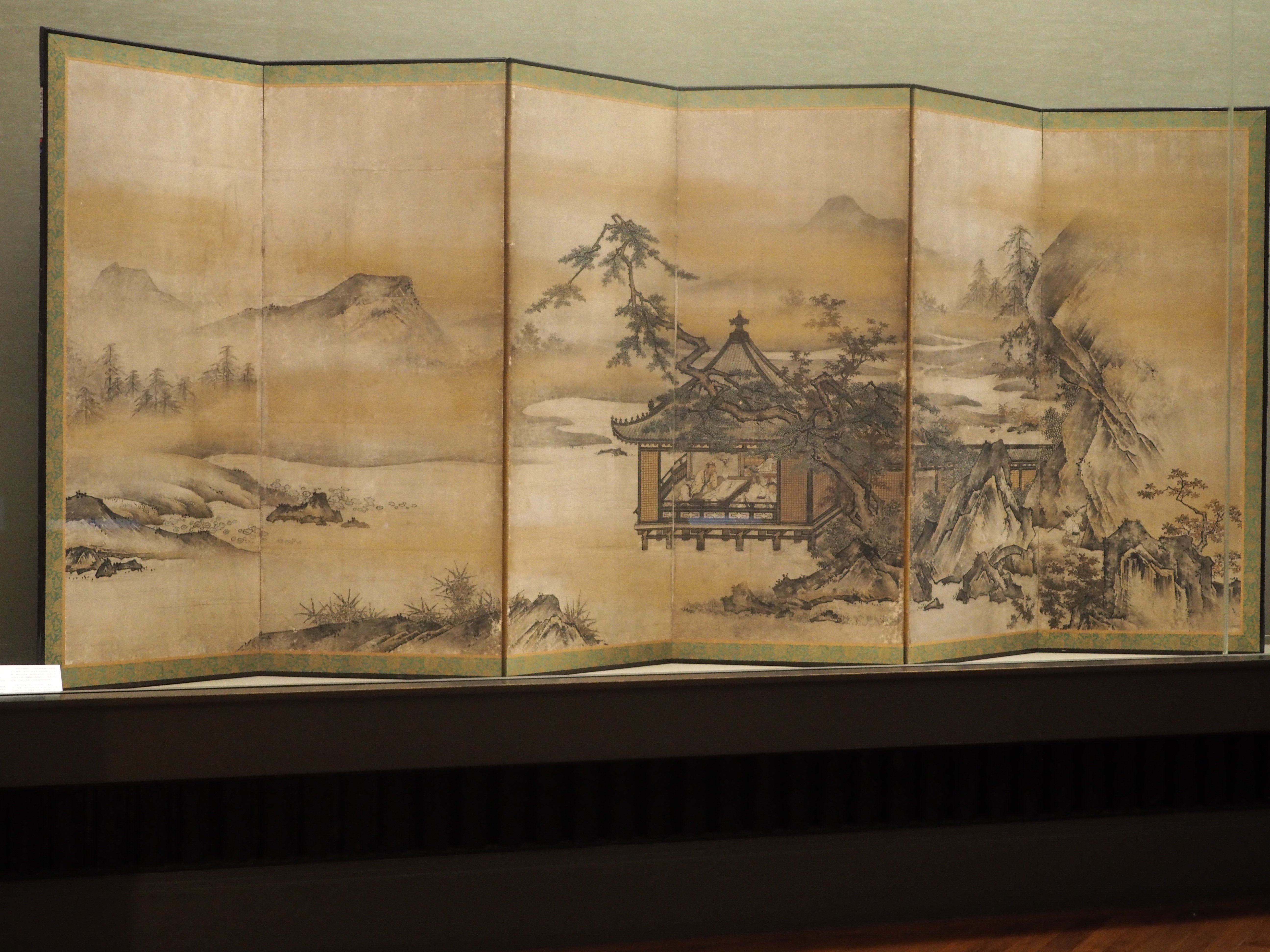 外国人に人気の伝狩野元信《楼閣山水図屏風》を改めて見てみた…＆ 池