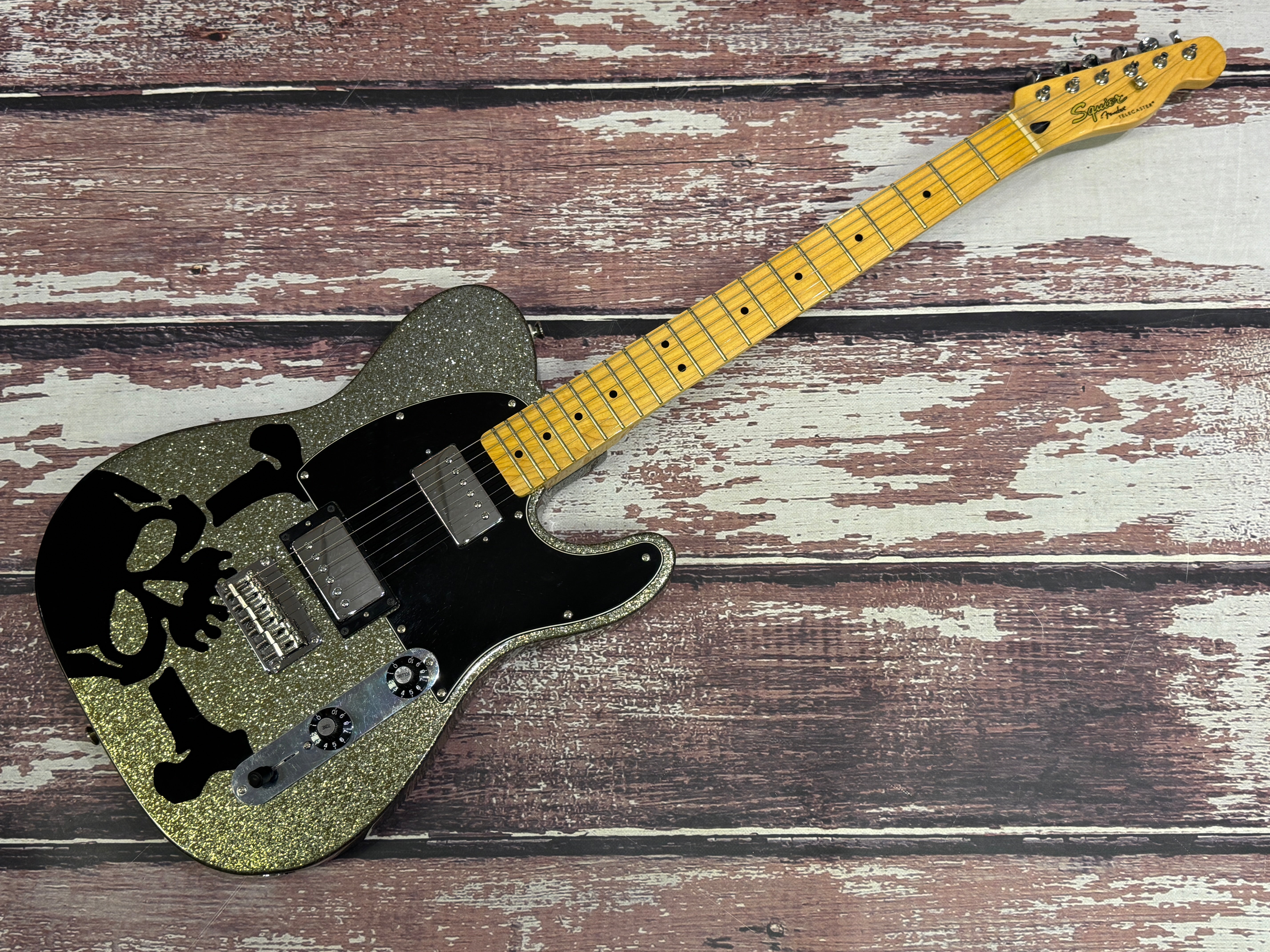 Squier Haruna - Scandal Signature Telecaster Silver sparkle