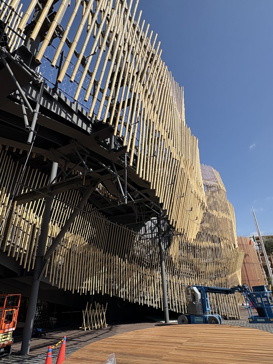 竹のオーロラ”をまとう「マレーシア館」と“ニュー隈研吾”の「カタール