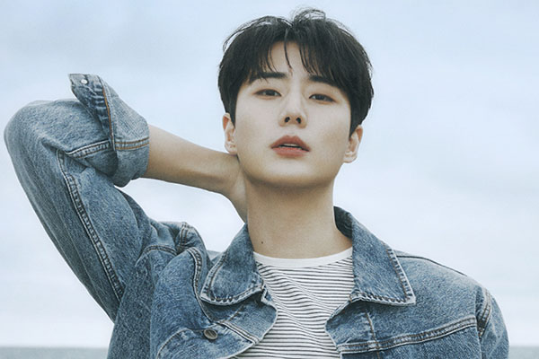 DAY6's Young K to Leave 'Kiss the Radio' at End of June < Boy