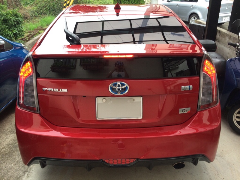 プリウスG's ブレーキランプ全灯化①（トヨタ プリウス G's・30系）by