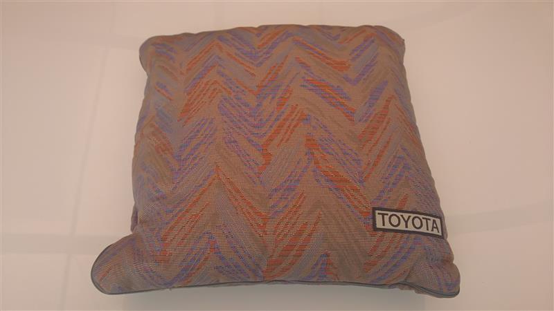 トヨタ(純正) ブランケットクッション のパーツレビュー | クラウン