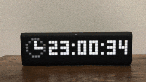 ドット表示がお洒落で可愛い。スマート置き時計『LaMetric Time