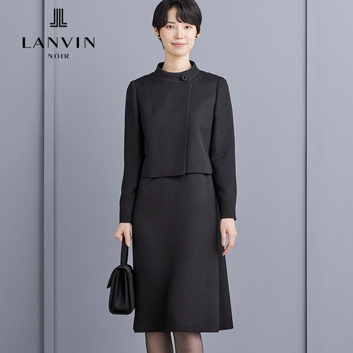 シルク100％の上質なジャカードアンサンブル 9号・ブラック｜東京