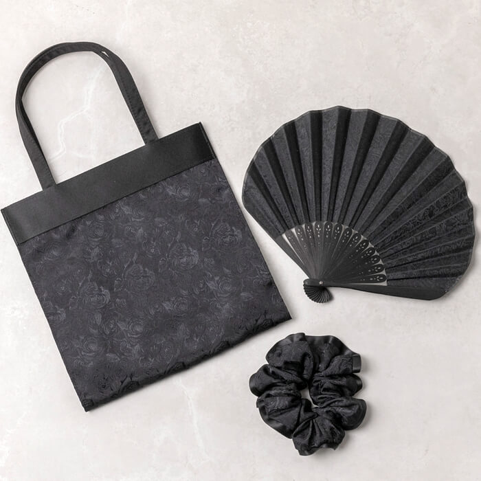 ローズ模様のシュシュ ・ブラック｜東京ソワールオンラインストア