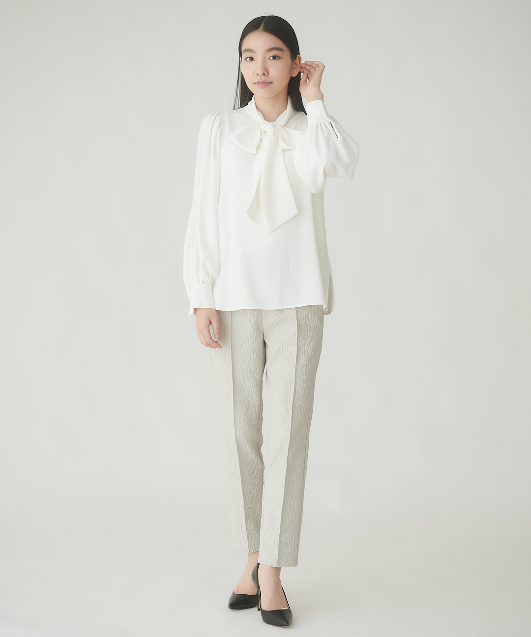 バックサテンジョーゼットボウタイブラウス – FACE SANS FARD