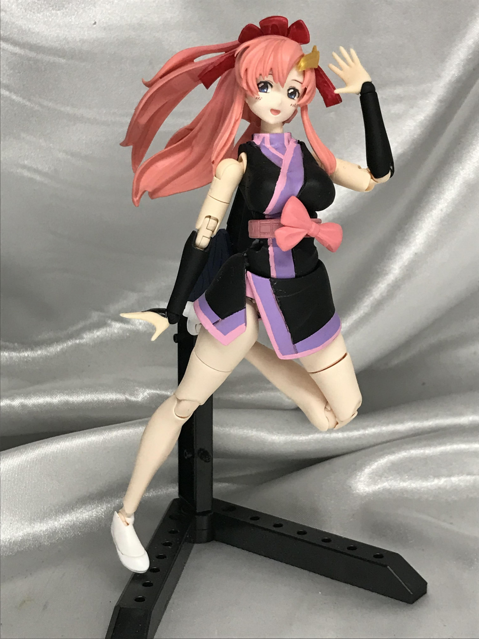 ラクスクライン、艦長服Ver｜珠衣明さんのガンプラ作品｜GUNSTA