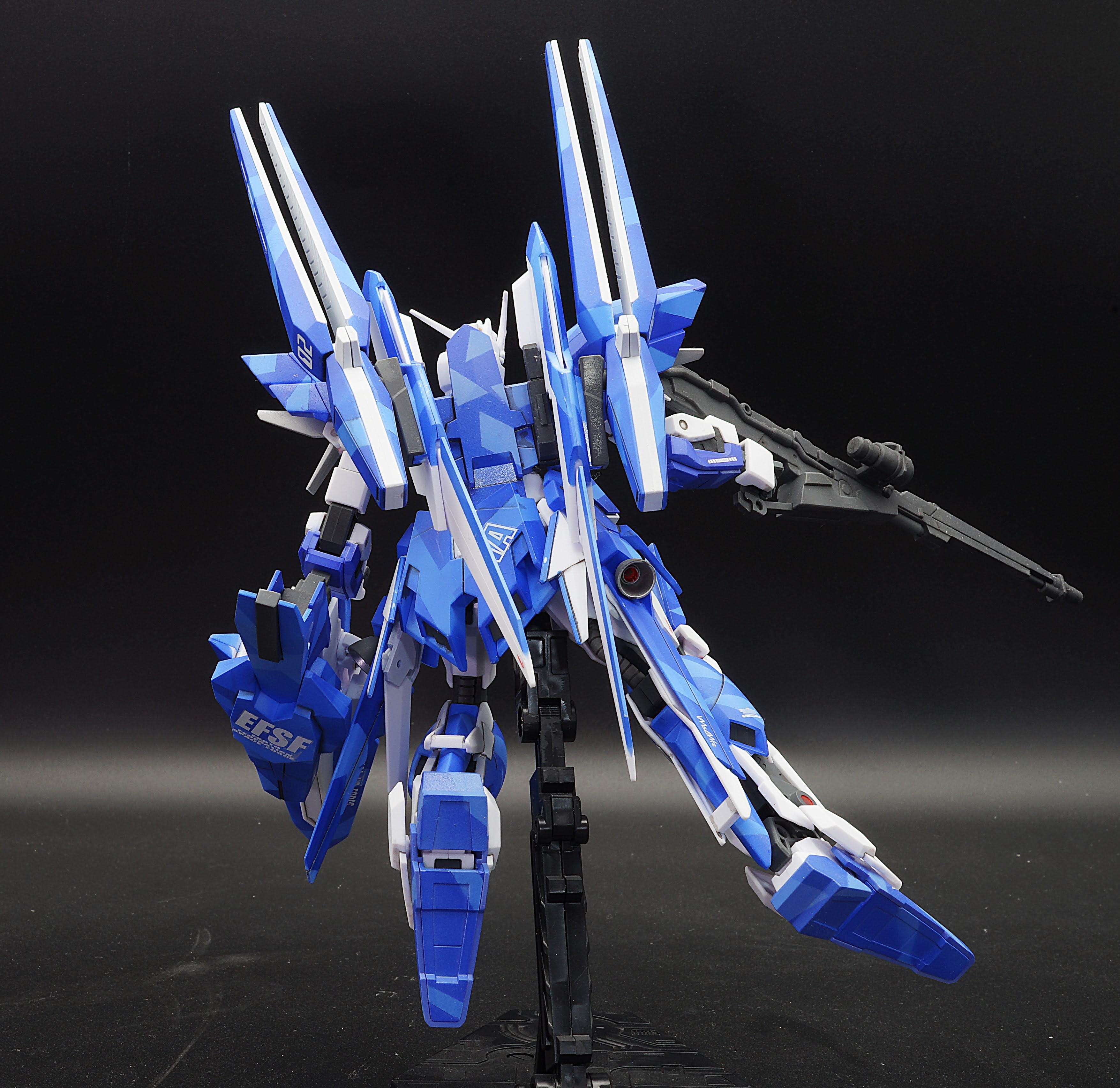 HGガンダムデルタカイ スプリッター迷彩全塗装｜あるむさんのガンプラ