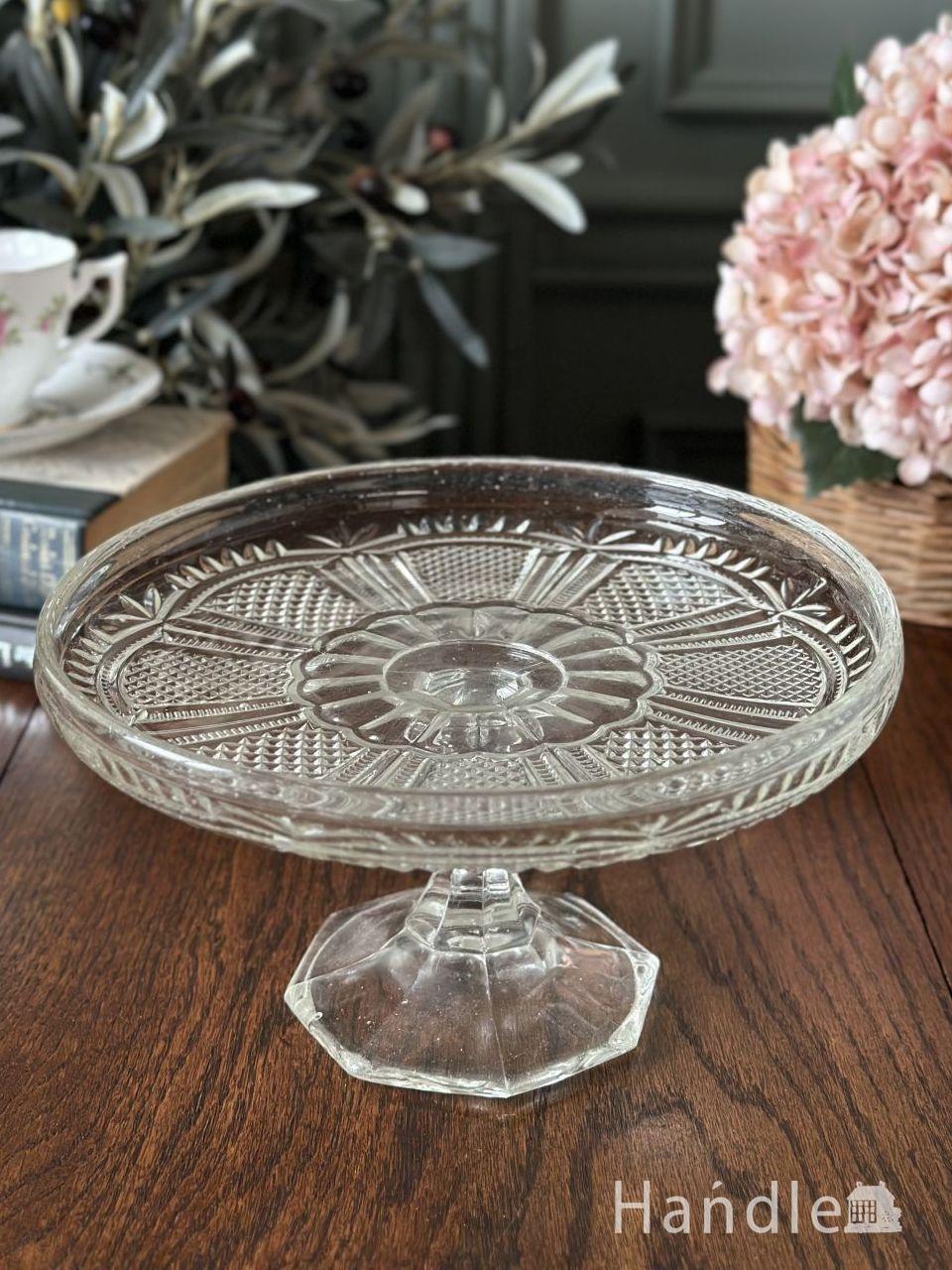 丸い形のおしゃれな足つきガラスボウル、アンティークガラスの