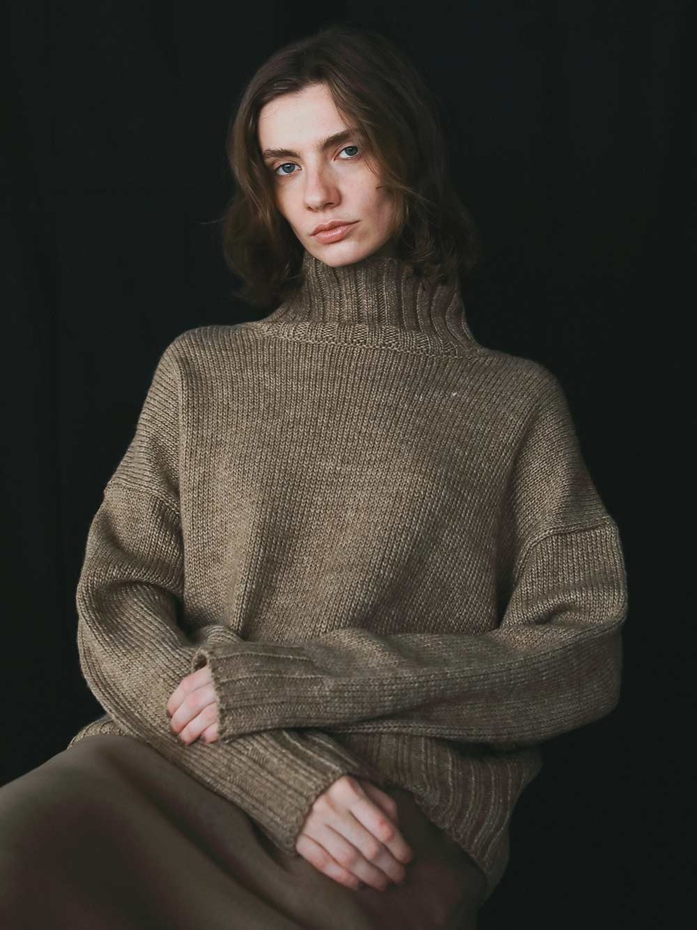 ハイネックニットプルオーバー | Knit | HER. Online Store