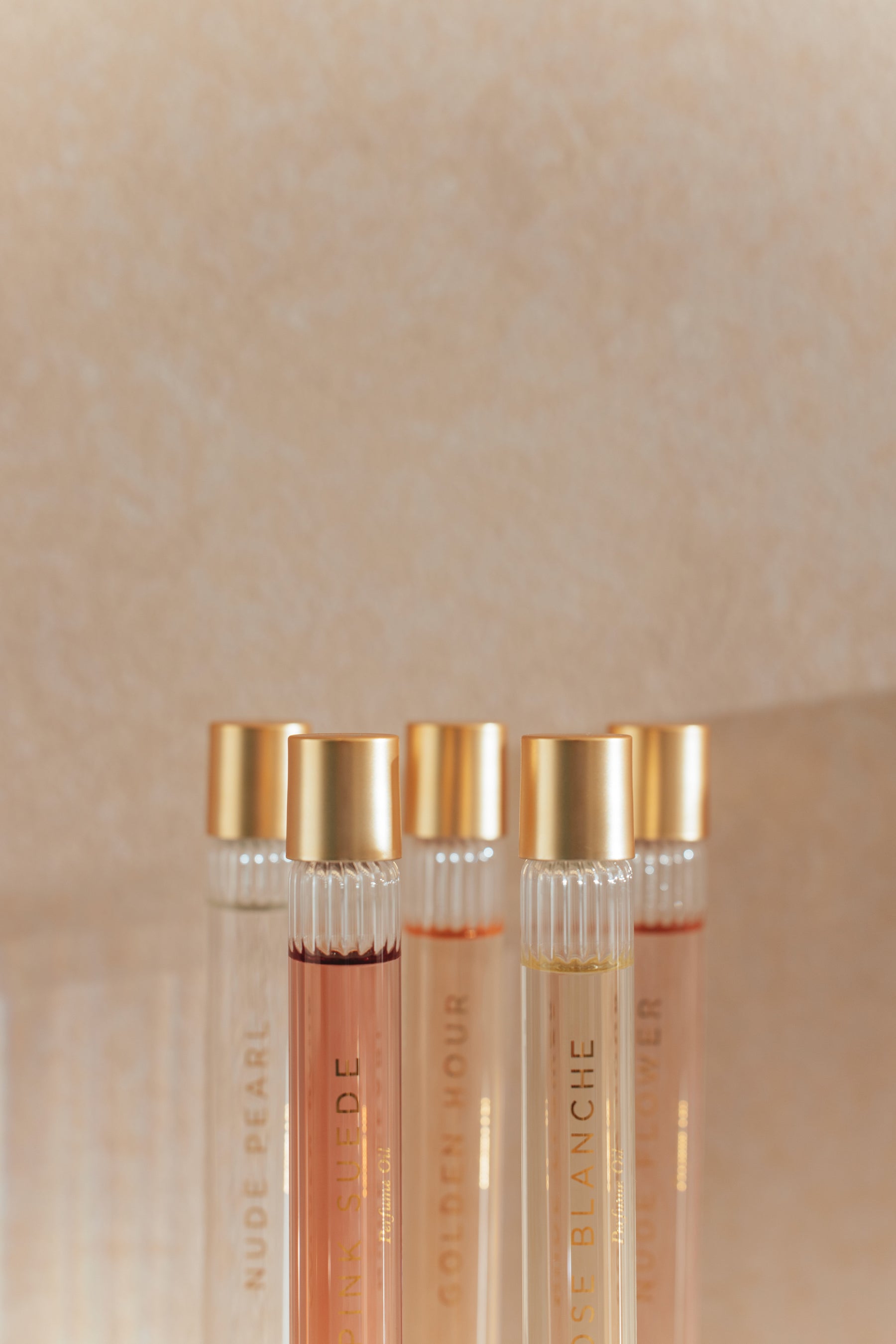 Roll-on Perfume Oil - PINK SUEDE -