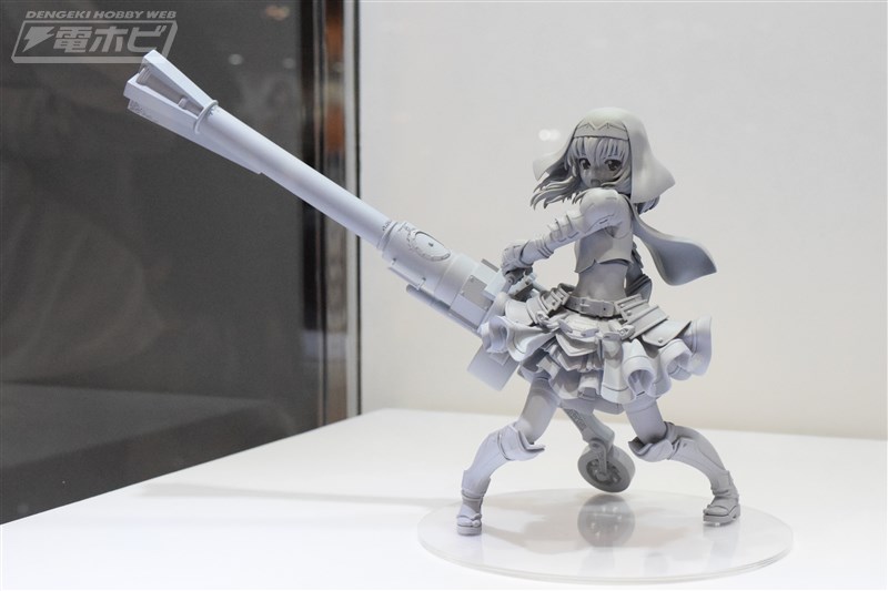戦国乙女』大ボリュームの武器を構えた大友ソウリンフィギュアの原型が