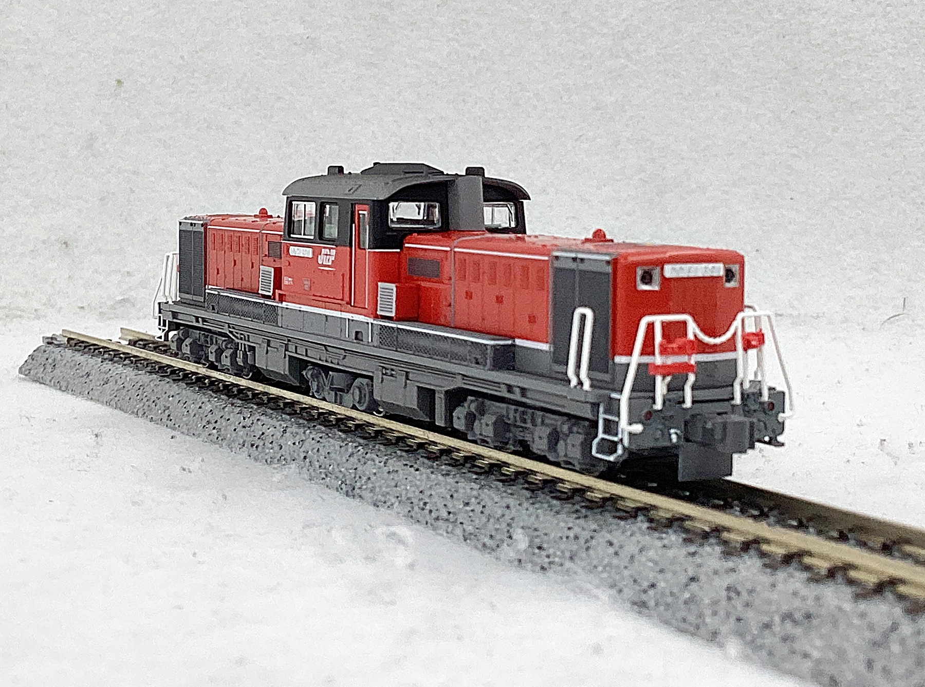 公式]鉄道模型(7008-ADD51 800 愛知機関区 JR貨物色)商品詳細｜KATO