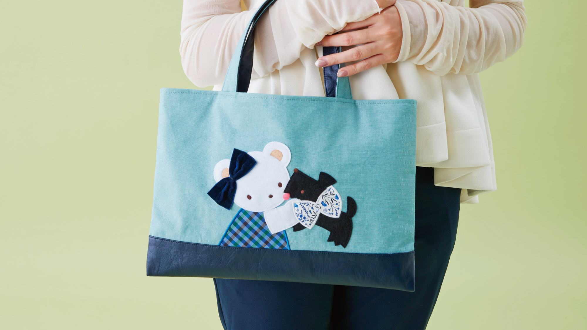 春の新作コレクション「春のファミリアショー2025」 | ファミリア公式