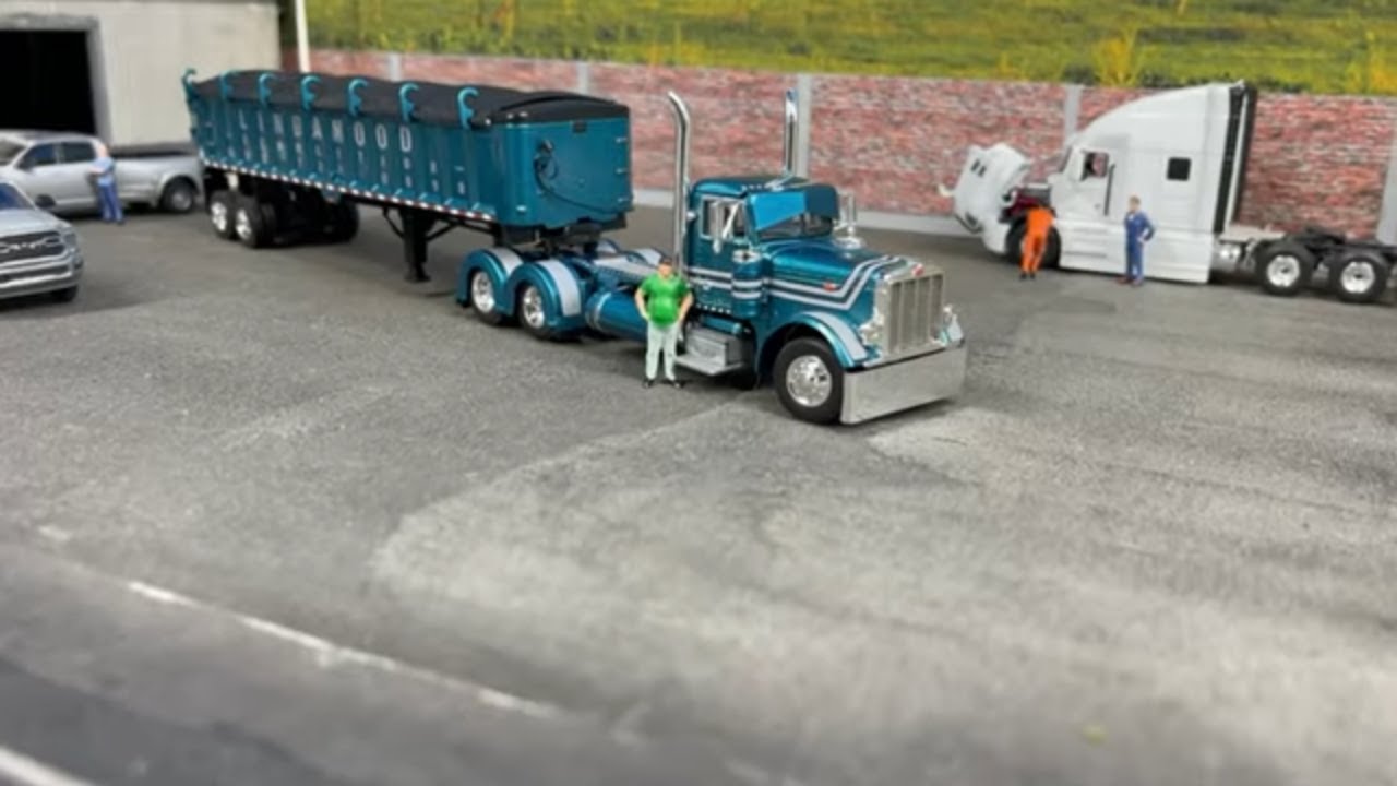 1/64 DCP by first gear Peterbilt 379 - YouTube