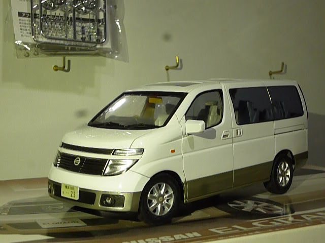 プラモ屋店長が組んでみたレビュー フジミ 1/24 ニッサン エルグランド