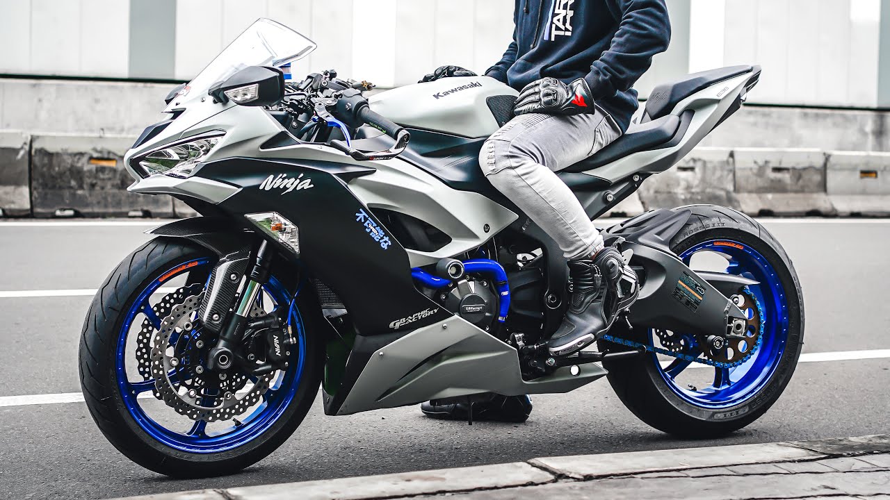 REVIEW OF THE COOLEST ZX636 DECAL! - YouTube